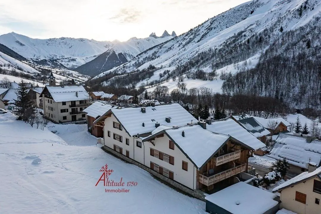 Appartement 4 Personnes De Standing Au Coeur Du Village Saint-Sorlin-d'Arves Apartment